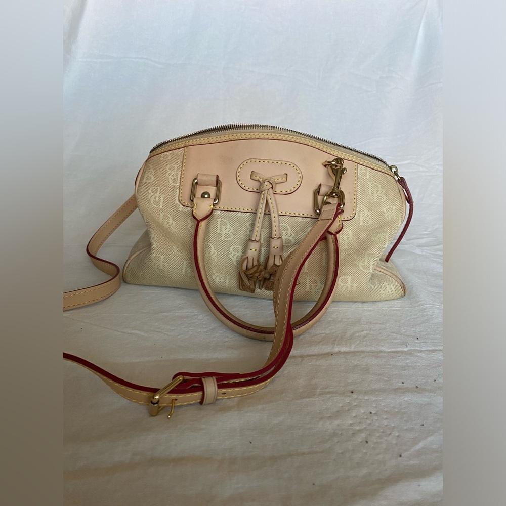 Dooney & Bourke purse